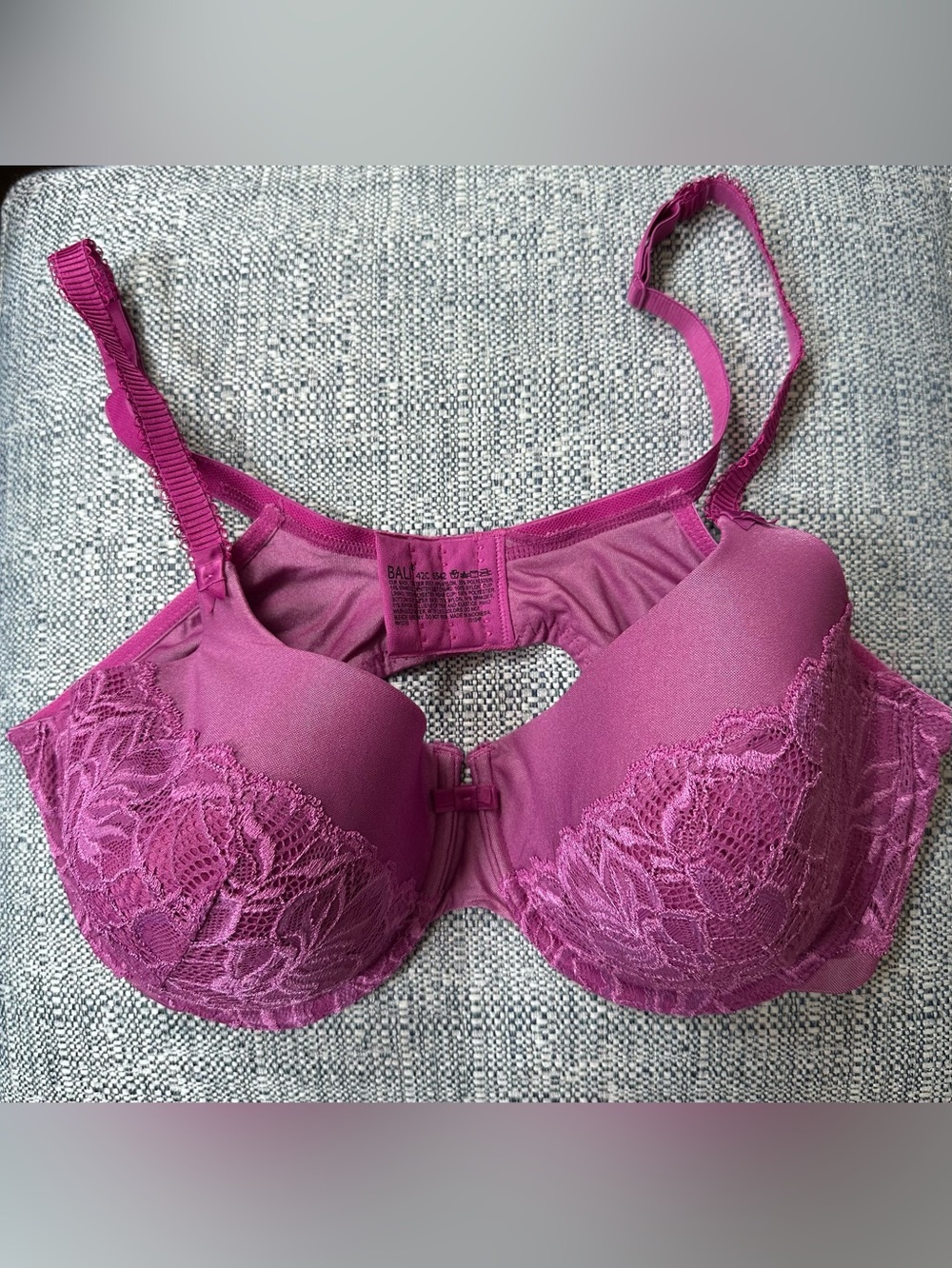 New Bali Lace Underwire Bra in Magenta - 42C